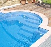 schwimmbad-einstiegstreppe